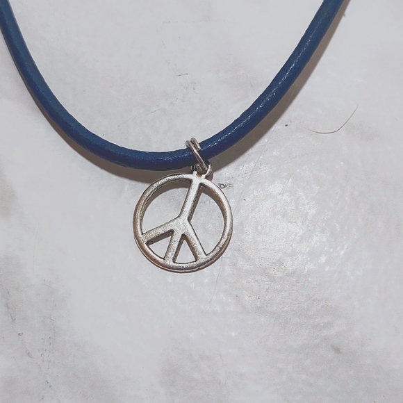 ✌️ Vintage 90s Peace and Love Grunge Choker - Picture 2 of 5